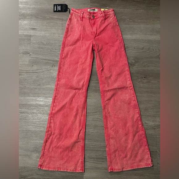 Women’s Rock & Roll Pink Bell Bottom Jeans - Picture 4 of 8